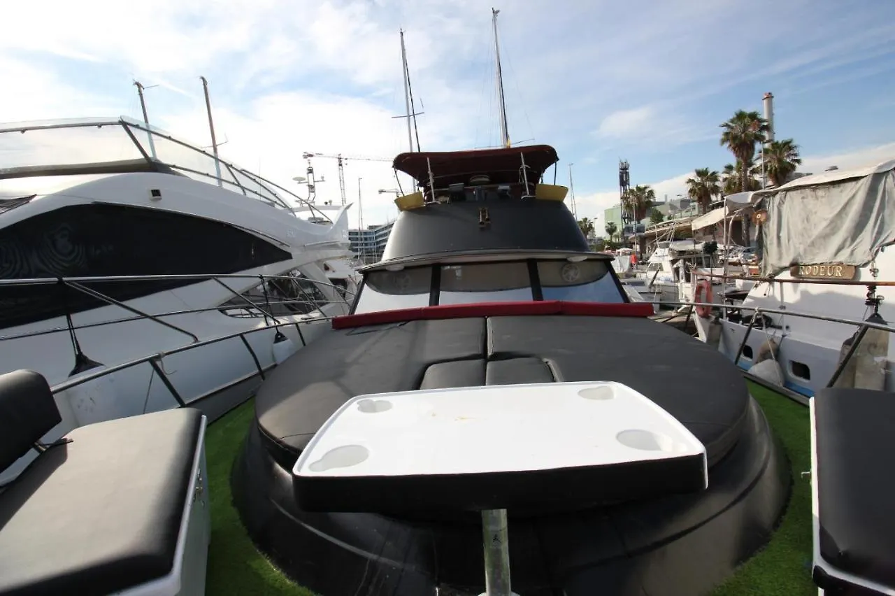 Botel Black Diamond Sant Adria de Besos