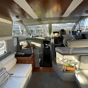  Botel The Floating