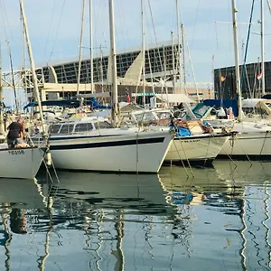 Botel Sleep & Boats Barcelona, Sant Adria de Besos